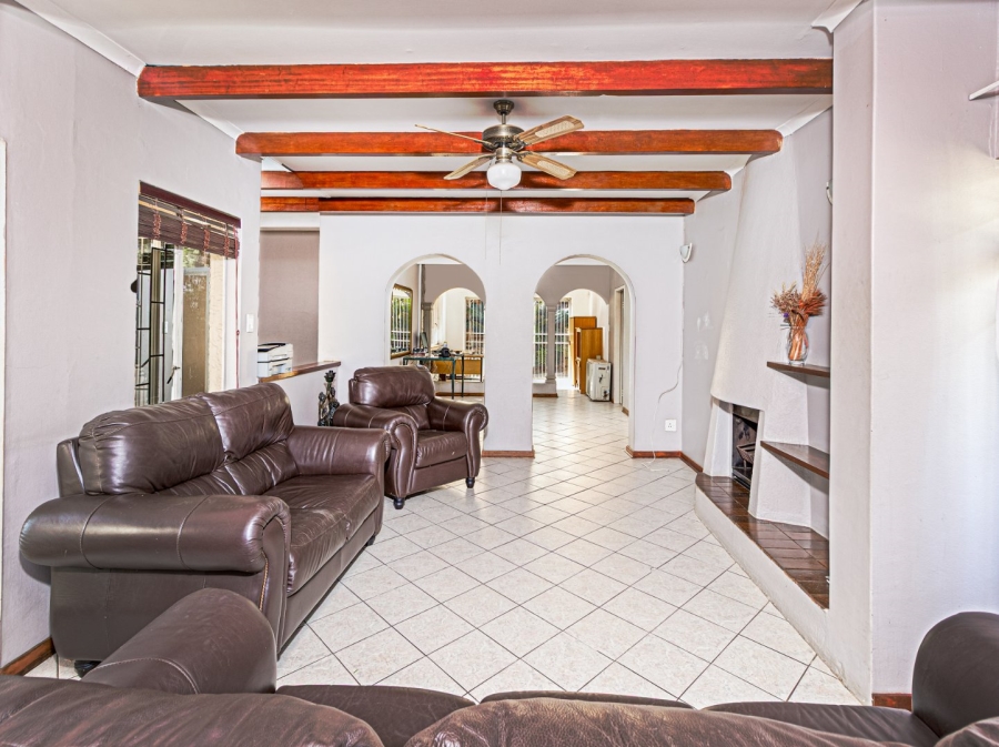 4 Bedroom Property for Sale in Schoemansville North West